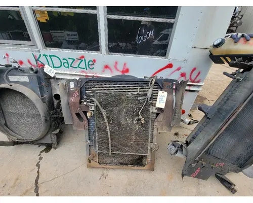 Radiator INTERNATIONAL 4300 Crest Truck Parts