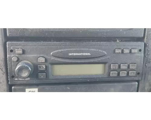 International 4300 Radio