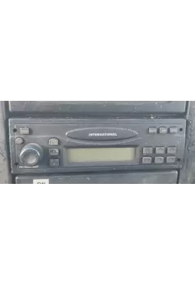 International 4300 Radio