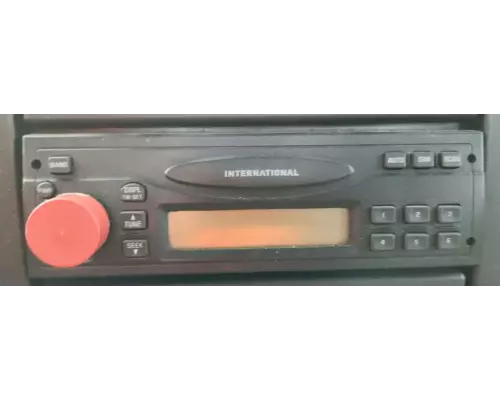 International 4300 Radio