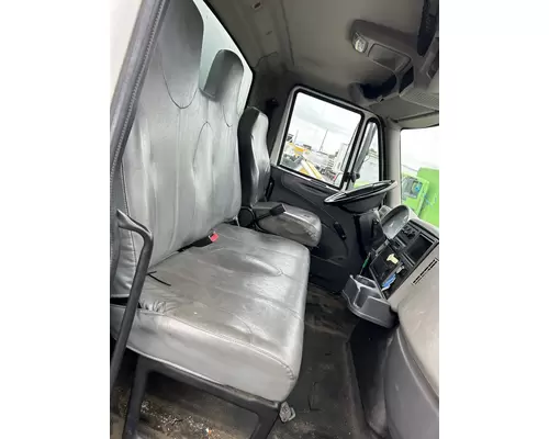 Seat, Front INTERNATIONAL 4300 DTI Trucks