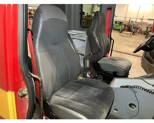 Seat, Front International 4300 Vander Haags Inc Sf