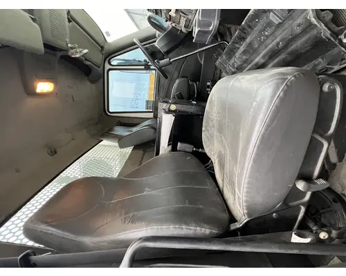 Seat, Front INTERNATIONAL 4300 DTI Trucks
