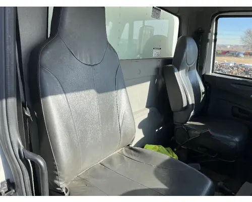Seat, Front INTERNATIONAL 4300 DTI Trucks
