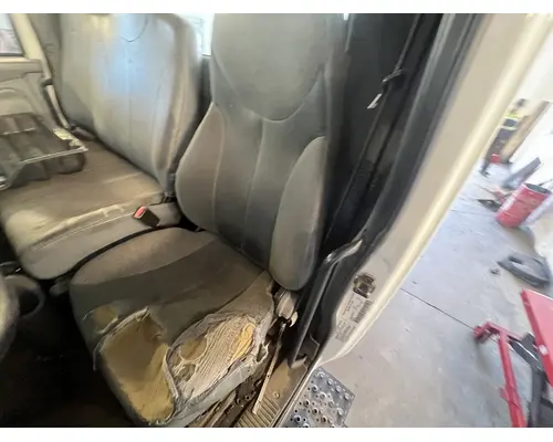 Seat, Front INTERNATIONAL 4300 DTI Trucks