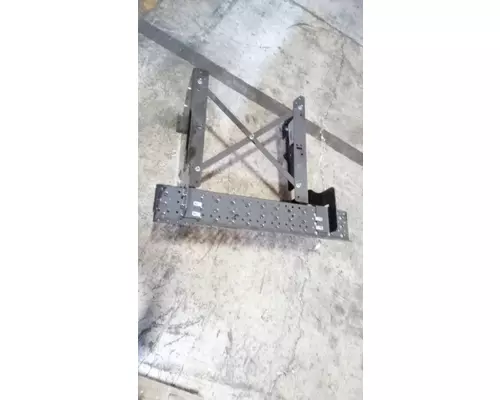 Step INTERNATIONAL 4300 Marshfield Transportation Products