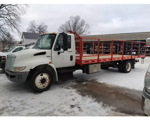 Complete Vehicle INTERNATIONAL 4300 LKQ Thompson Motors - Wykoff