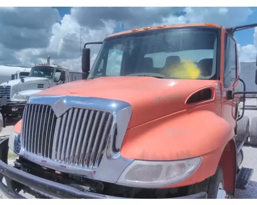 Hood INTERNATIONAL 4300LP LKQ Heavy Truck - Tampa