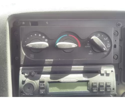Temperature Control INTERNATIONAL 4300LP LKQ Heavy Truck - Tampa