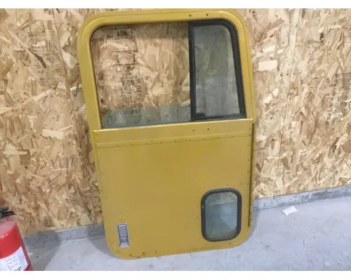 Door Assembly, Front INTERNATIONAL 4370 Hagerman Inc.