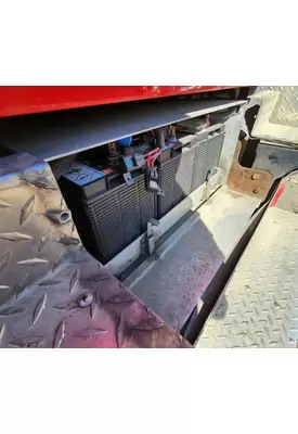 International 4400 LP Battery Box