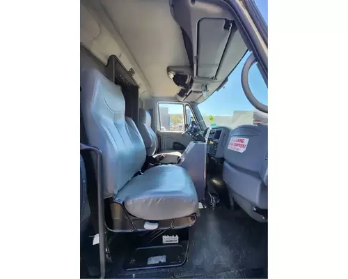 International 4400 LP Cab