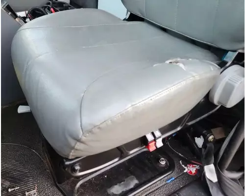 International 4400 LP Seat, Front