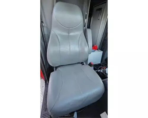 International 4400 LP Seat, Front