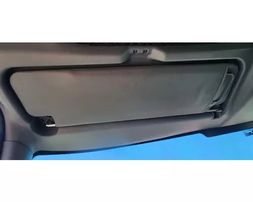 International 4400 LP Sun Visor (External)