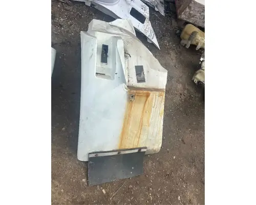 International 4400 sba Fender Extension