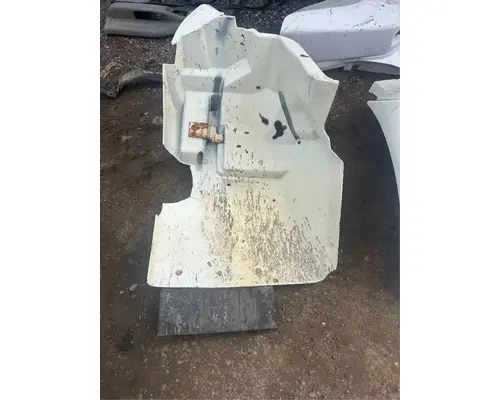 International 4400 sba Fender Extension