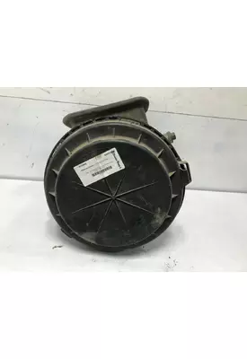 International 4400 Air Cleaner