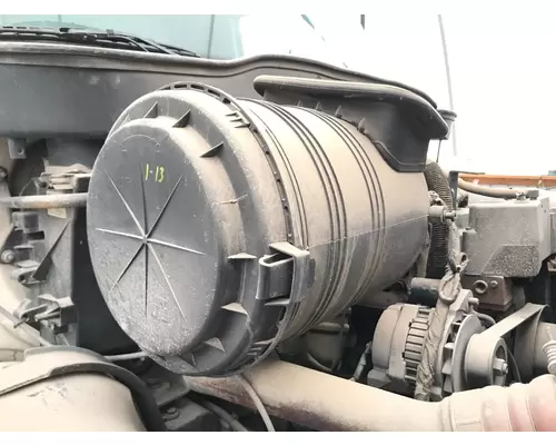 International 4400 Air Cleaner