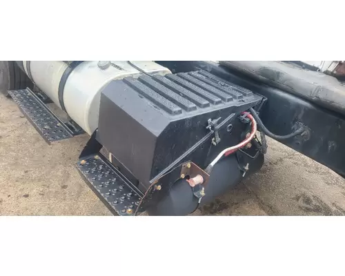Battery Box INTERNATIONAL 4400 Bobby Johnson Equipment Co., Inc.