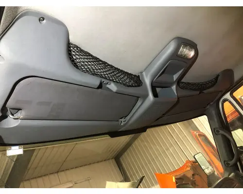 International 4400 Body, Misc. Parts