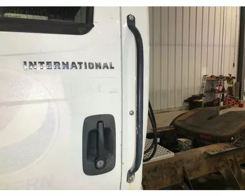 International 4400 Body, Misc. Parts