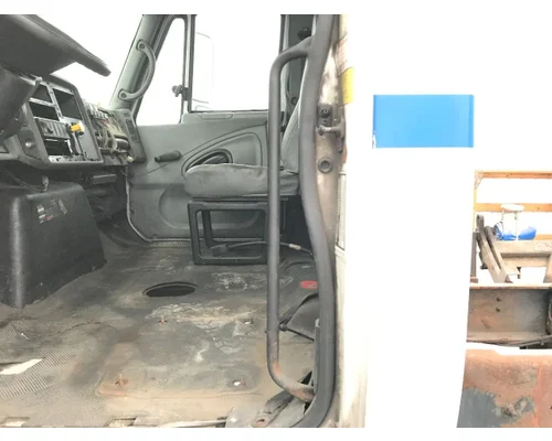 International 4400 Body, Misc. Parts