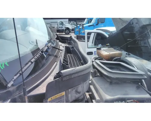 Body Parts, Misc. INTERNATIONAL 4400 LKQ Heavy Truck - Goodys