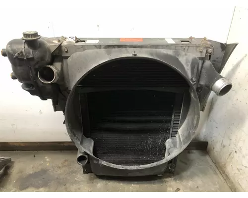 International 4400 Cooling Assembly. (Rad., Cond., ATAAC)