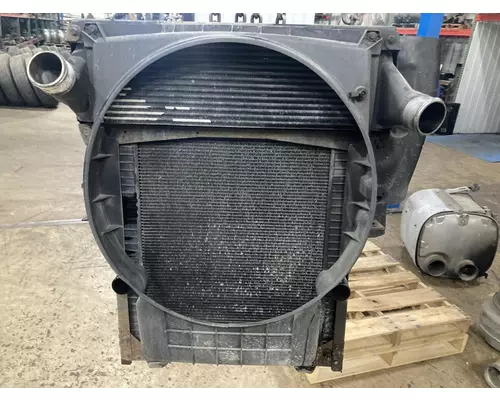 International 4400 Cooling Assembly. (Rad., Cond., ATAAC)