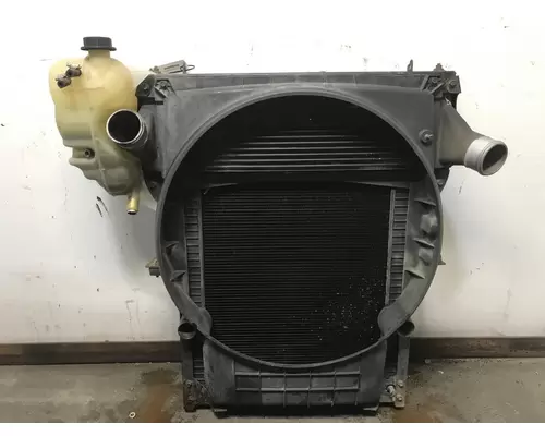 International 4400 Cooling Assembly. (Rad., Cond., ATAAC)