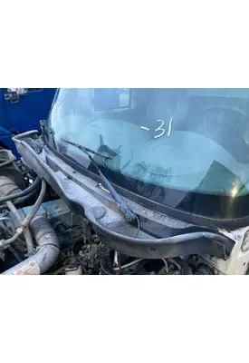 International 4400 Cowl