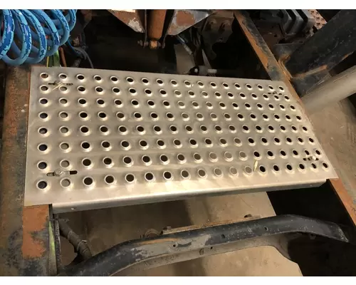 International 4400 Deckplate