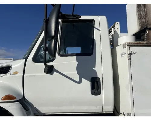 Door Assembly, Front INTERNATIONAL 4400 DTI Trucks