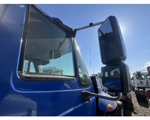 Door Vent Glass, Front INTERNATIONAL 4400 DTI Trucks