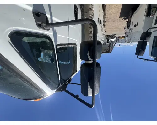 Door Vent Glass, Front INTERNATIONAL 4400 DTI Trucks
