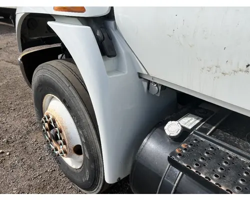 Fender Extension INTERNATIONAL 4400 DTI Trucks