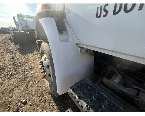 Fender Extension INTERNATIONAL 4400 DTI Trucks
