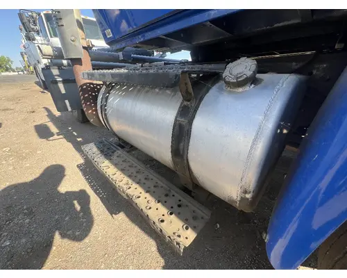 Fuel Tank INTERNATIONAL 4400 DTI Trucks