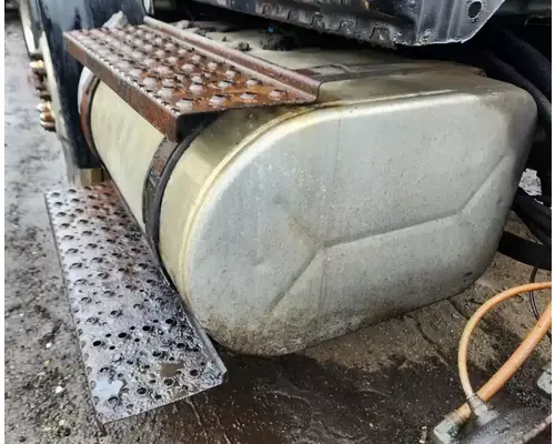 International 4400 Fuel Tank