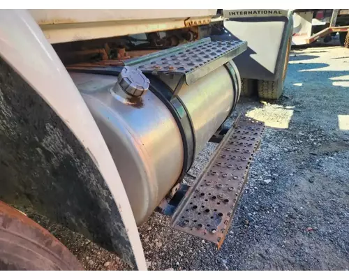 International 4400 Fuel Tank