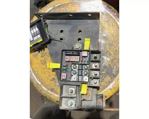 Fuse Box INTERNATIONAL 4400 2679707 Ontario Inc