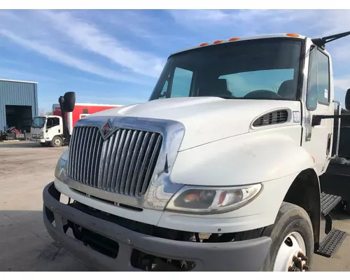 International 4400 Hood