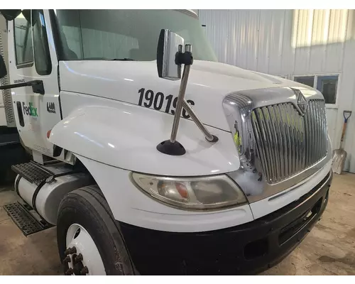 International 4400 Hood