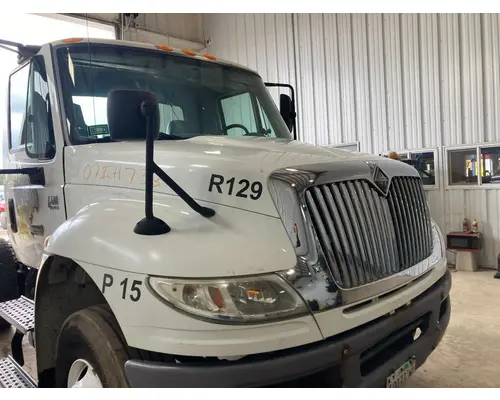 International 4400 Hood