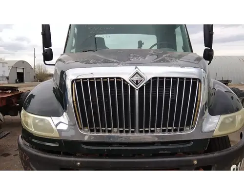 Hood INTERNATIONAL 4400 LKQ Western Truck Parts