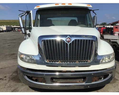 Hood INTERNATIONAL 4400 LKQ Heavy Truck - Goodys