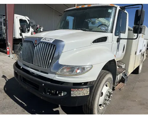 Hood INTERNATIONAL 4400 DTI Trucks