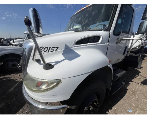 Hood INTERNATIONAL 4400 DTI Trucks