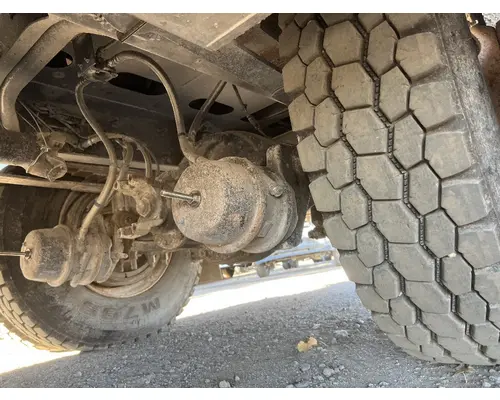 Hub INTERNATIONAL 4400 DTI Trucks